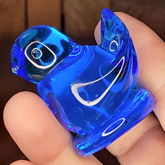 Mini Blue Glass Bird Figurine - Picture 13 of 13
